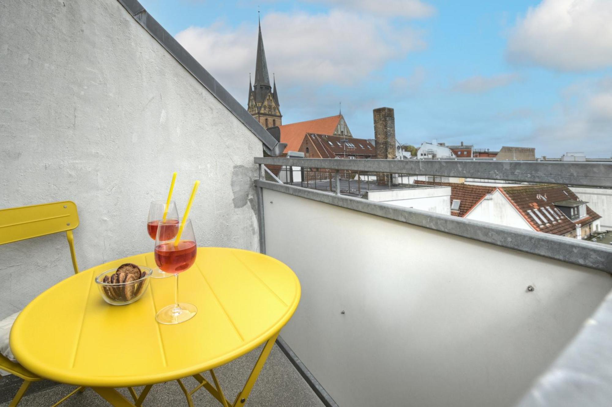 Mittendrin - Apartment Mit 2 Balkonen Sehr Zentral フレンスブルク エクステリア 写真